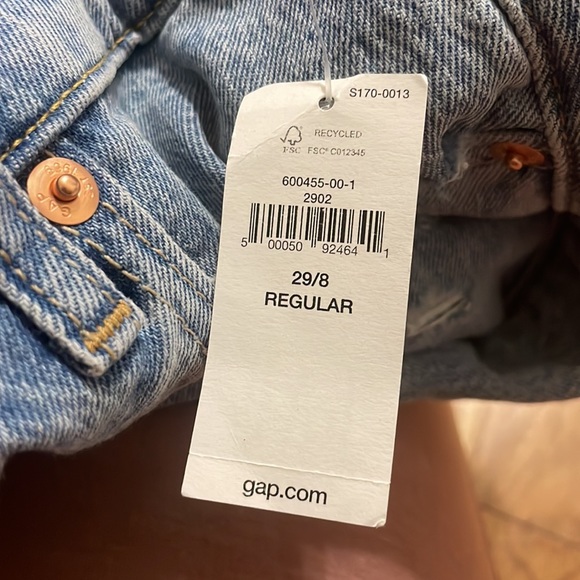 New with tags! Gap High rise straight leg jeans - Picture 9 of 9